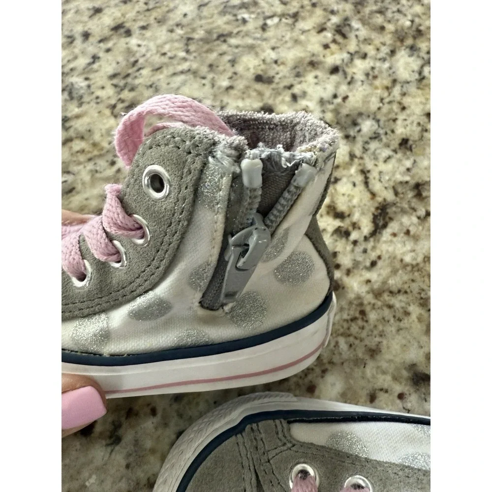 CONVERSE Infants Chuck Taylor Side Zip Hi Sneaker sz4 pink metallic silver‎ dots